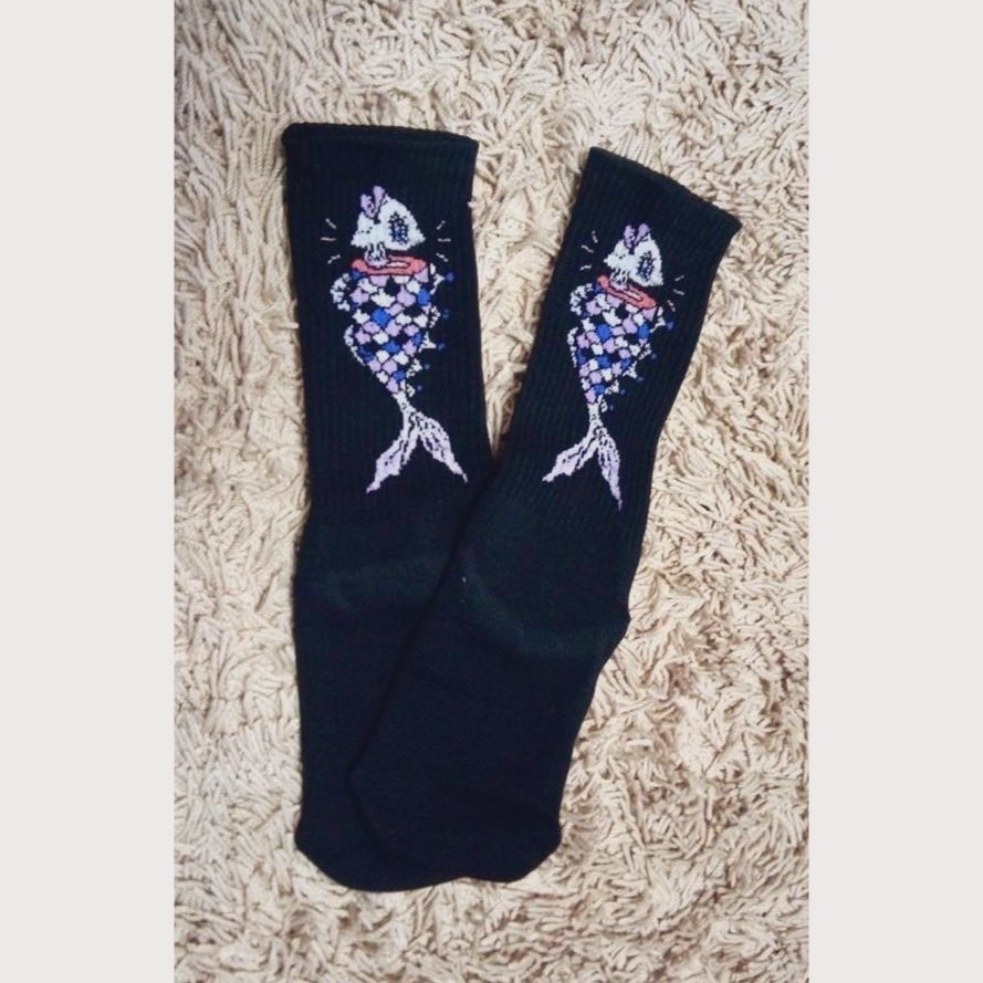 "三枚におろして"靴下