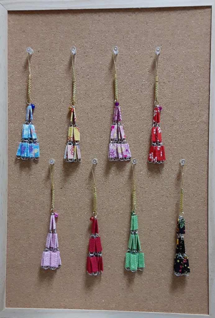 ちりめんストラップ