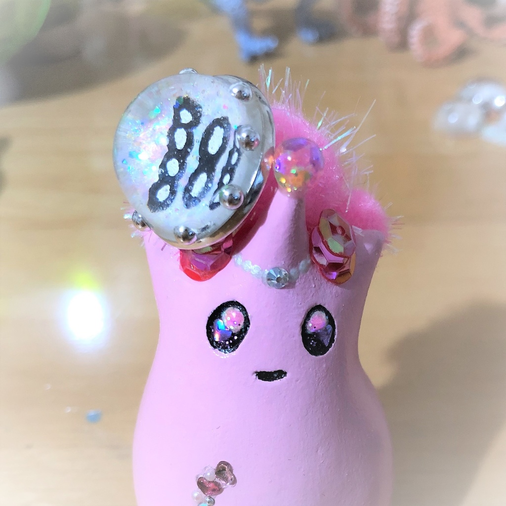 そらのうえ888階開店記念ピンバッジ+うちぅじんシール付き