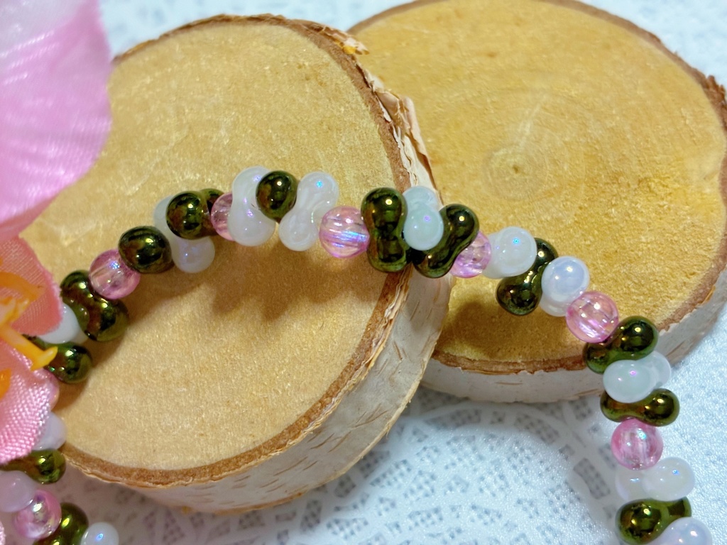 「萌」春の色彩ブレスレット(ゴムタイプ)