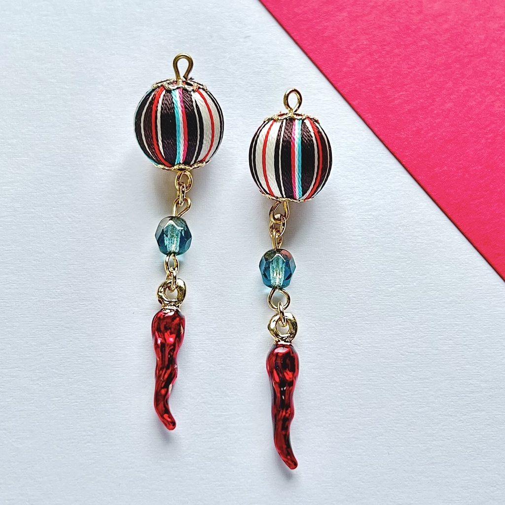 🌈🕒 三枝明那イメージアクセサリー