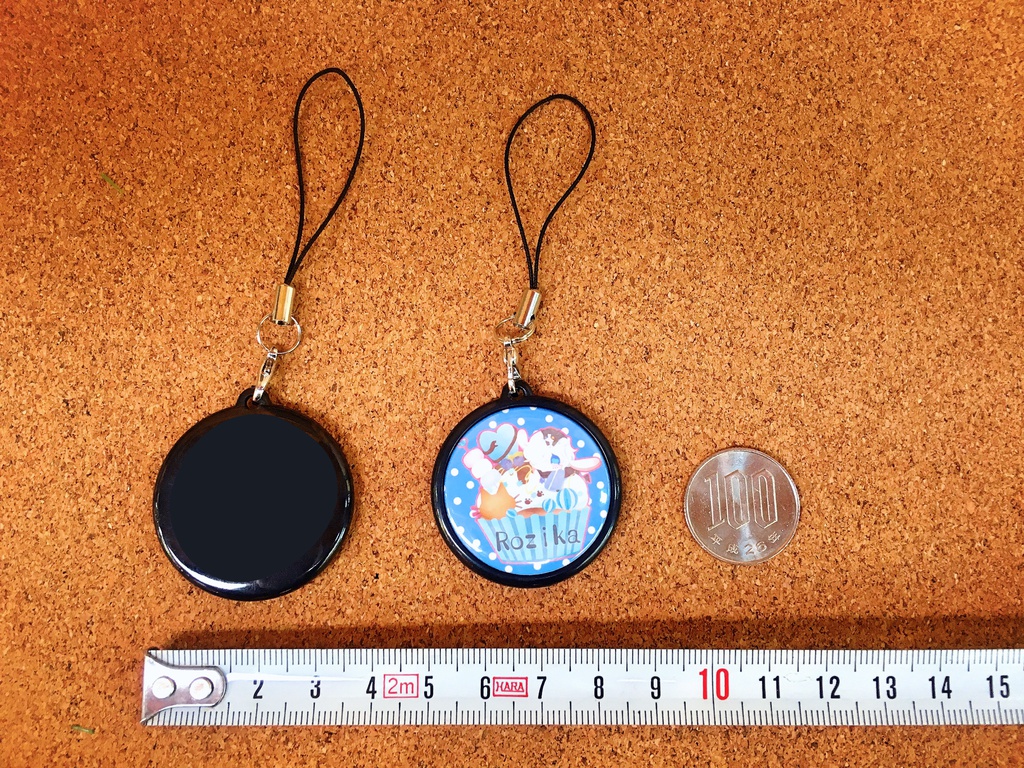 【人界ホームステイ】カップケーキ缶ストラップ