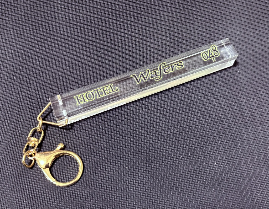 ホテルキーホルダー　YELLOW　「HOTEL Wafers 048」