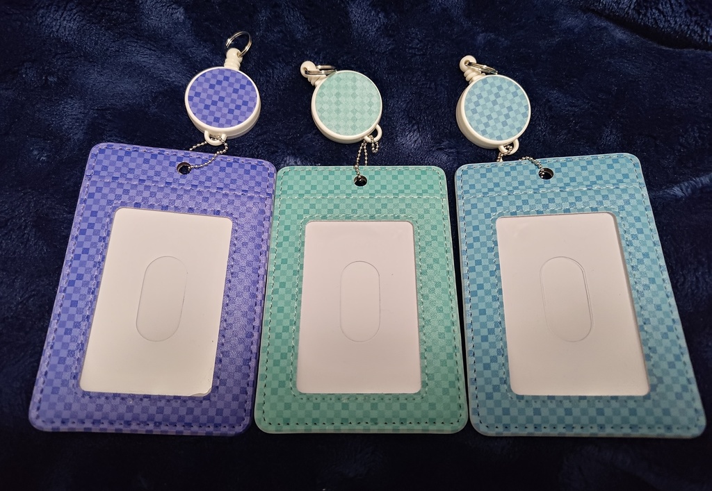 パスケース(リール付き)