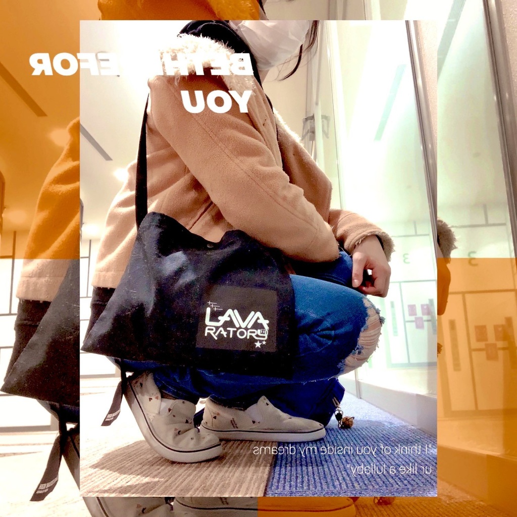 LAVARATORY サコッシュ 黒