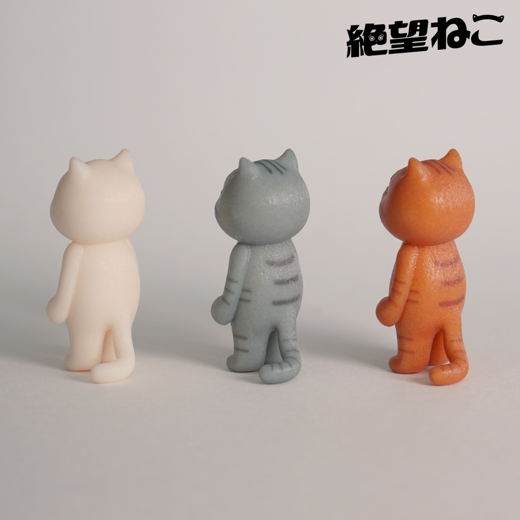 【彩色済み】棒立ちで絶望している猫