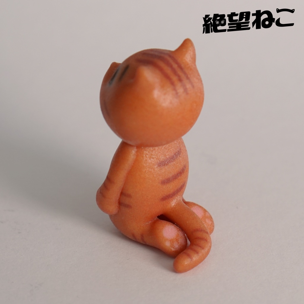 【彩色済み】膝から崩れ落ちて絶望している猫