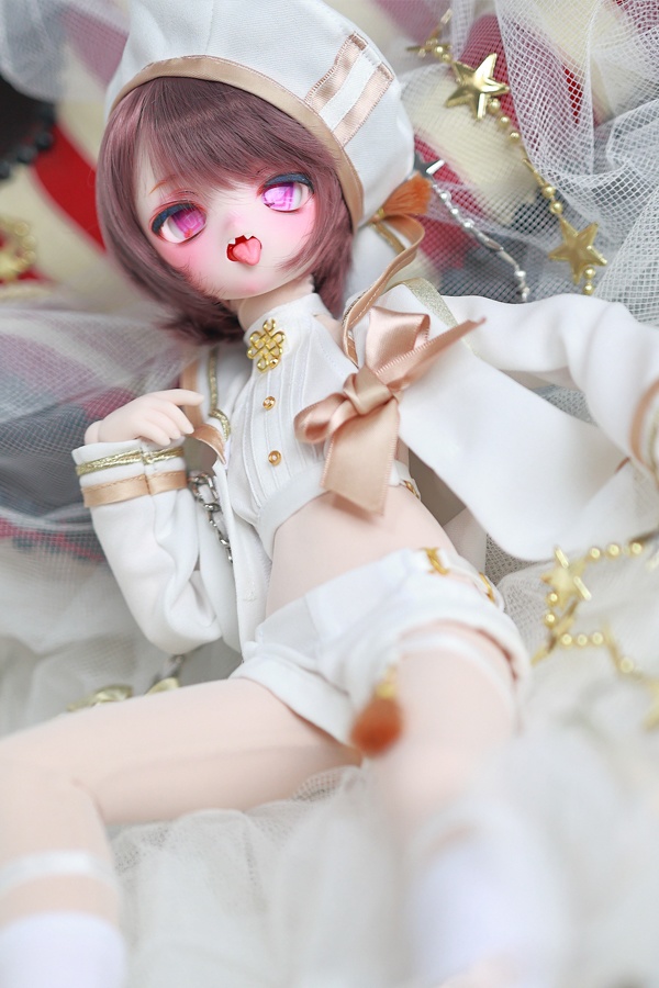 ホルターネックブラウス
