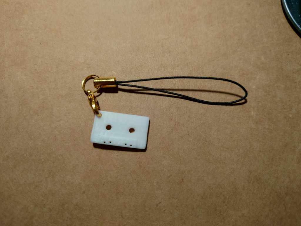 カセットテープストラップ