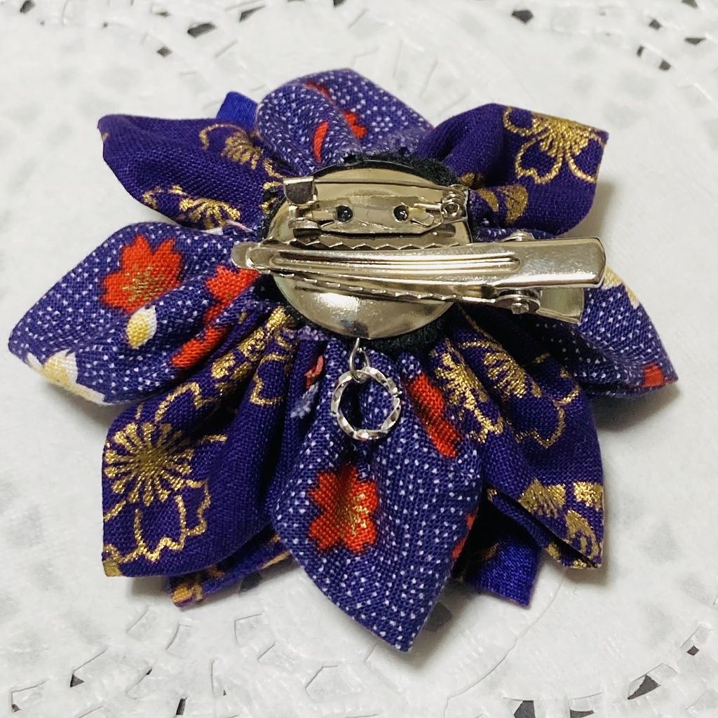 絞り細工クリップブローチ