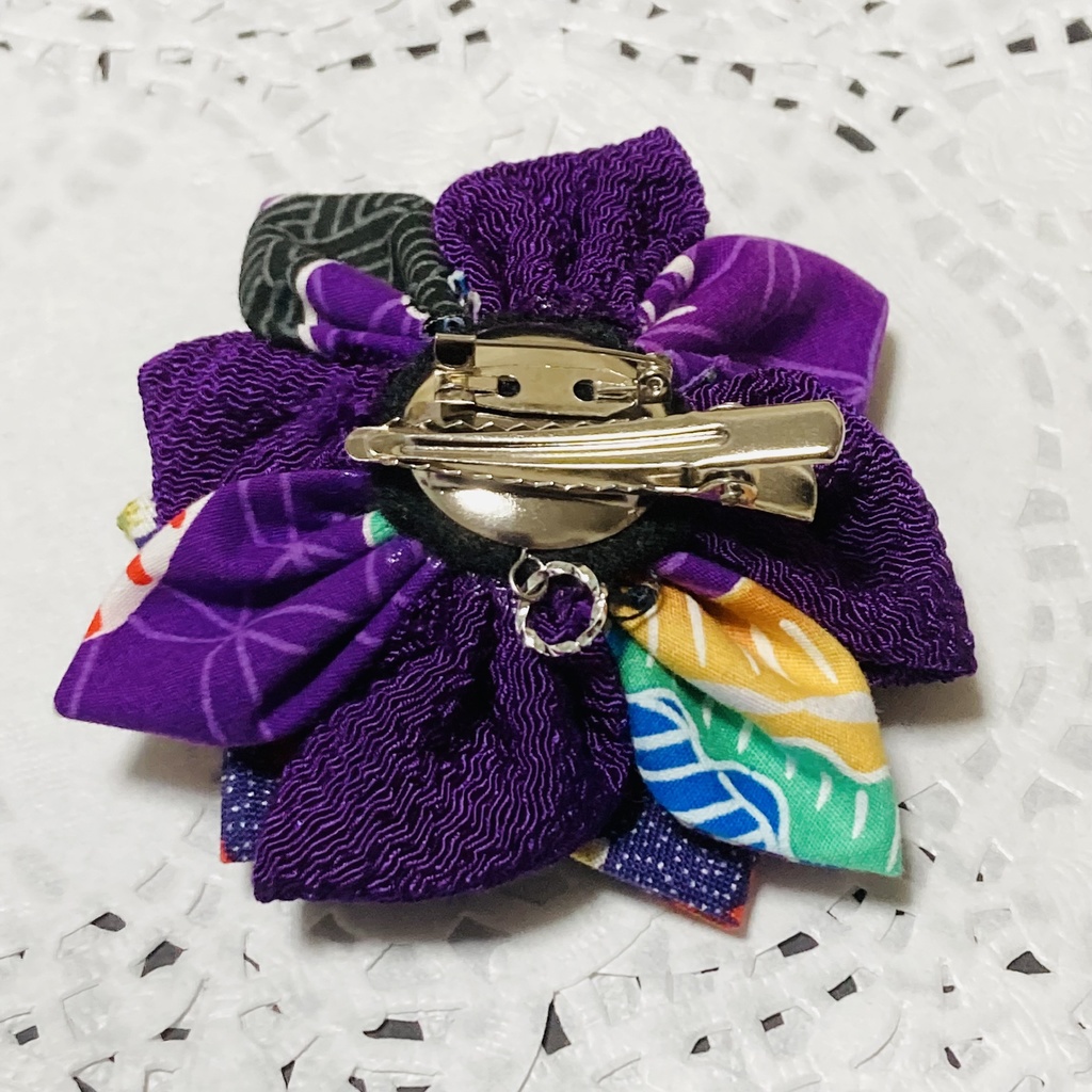 絞り細工クリップブローチ