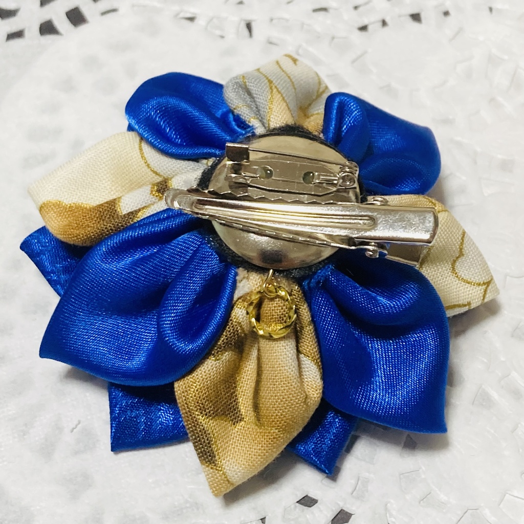 絞り細工クリップブローチ