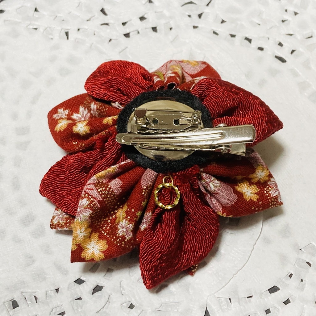 絞り細工クリップブローチ