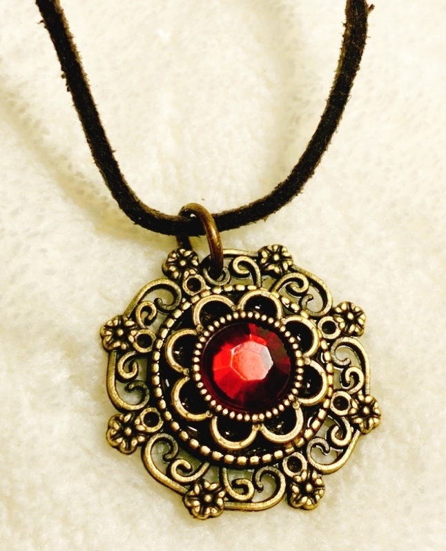 【E4】スカラビア寮、ハーツラビュル寮イメージネックレス