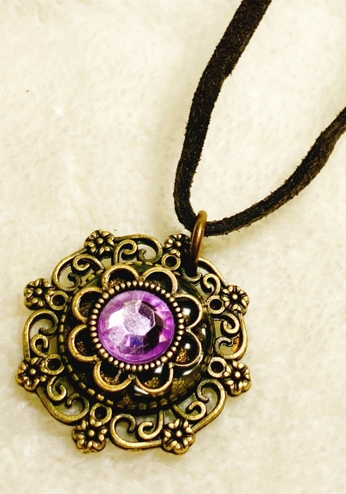 【E5】ポムフィオーレ寮イメージネックレス