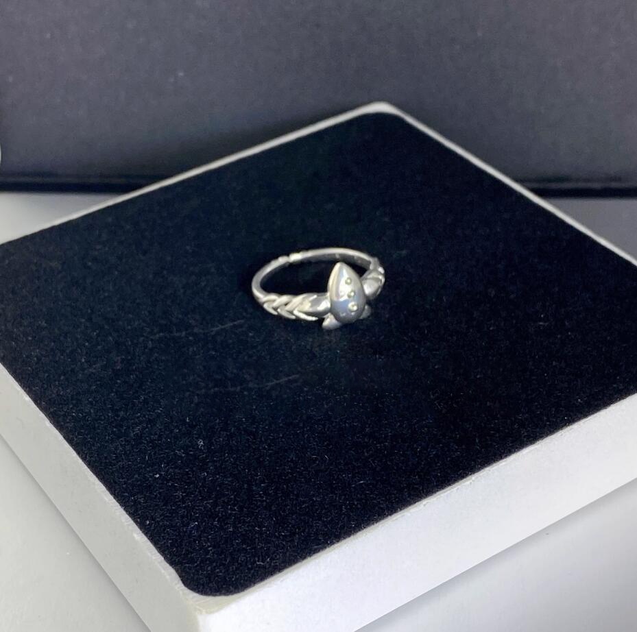 鏡蓮華イメージ指輪