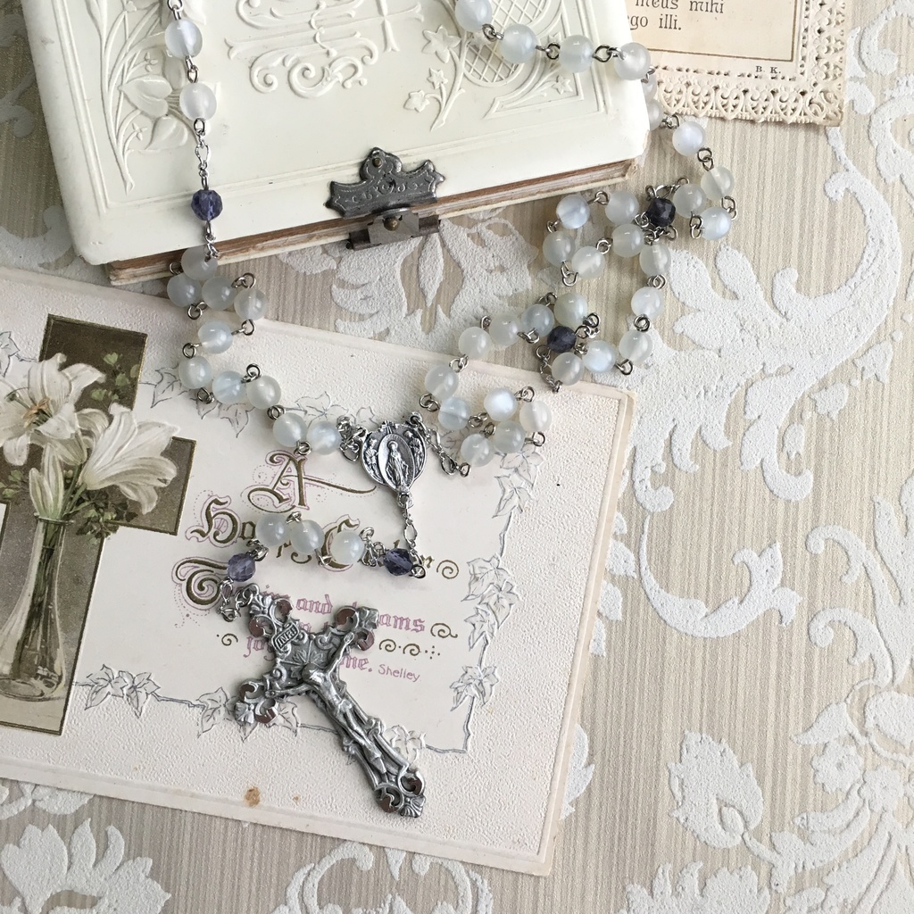 【 ロザリオ 】儚月 - Blue Moon, Lily, Lily, Viola -