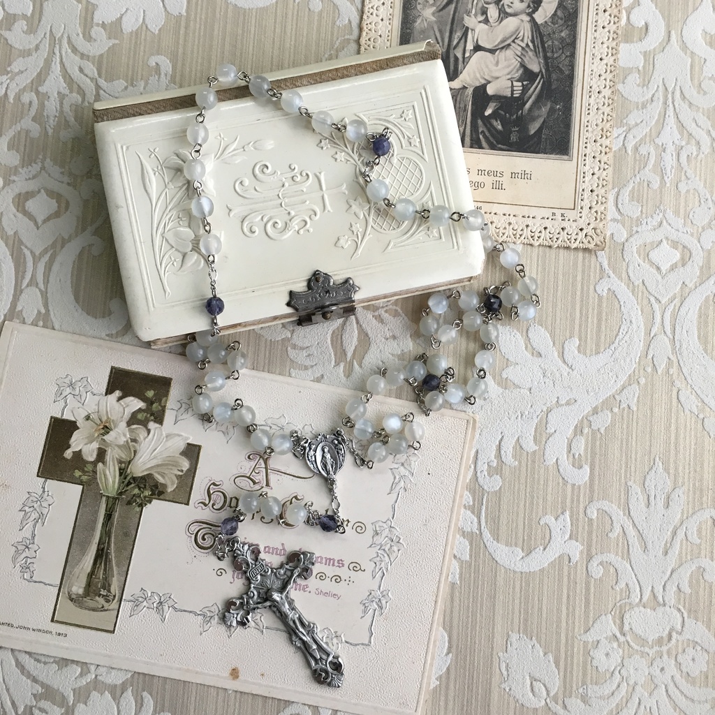 【 ロザリオ 】儚月 - Blue Moon, Lily, Lily, Viola -