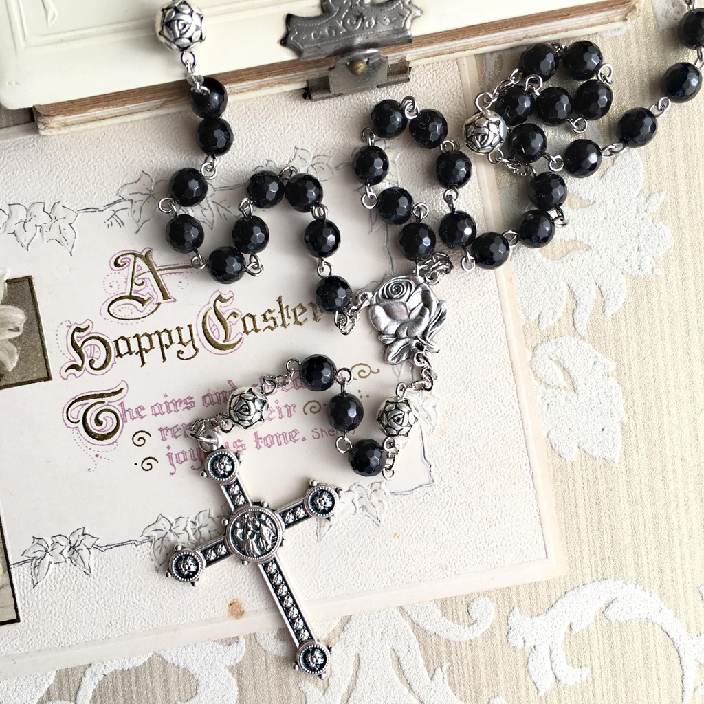 【 ふたりのロザリオ 】ミニチュアローズ - Grenadier & Nuit -