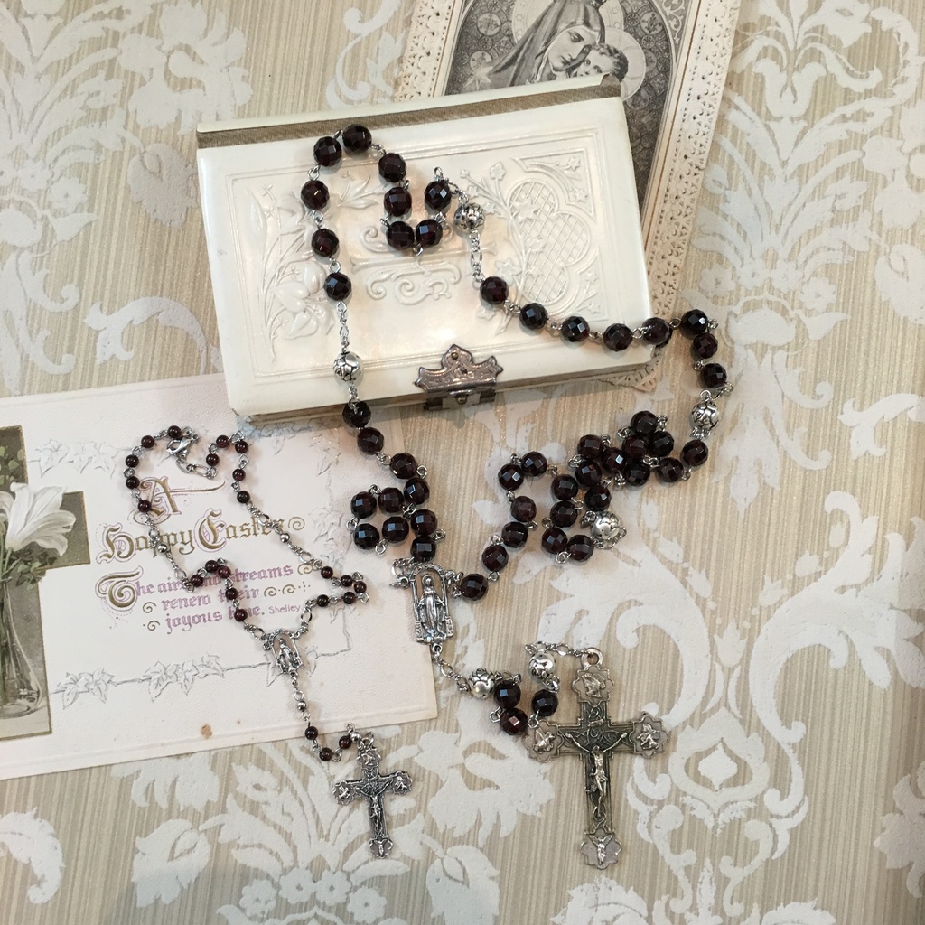 【 Dollサイズsetロザリオ 】Dupion - garnets -