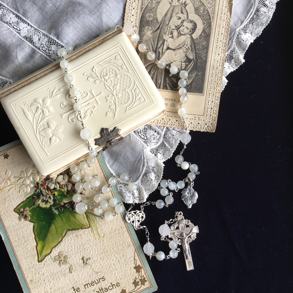 ※終了【 ロザリオ 】白百合 - white liliy -