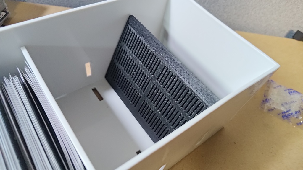 【無印良品 ポリプロピレン 小物収納ケース 中 引出2個用】20°セパレーター(乾燥剤収納付き) 【4個セット】