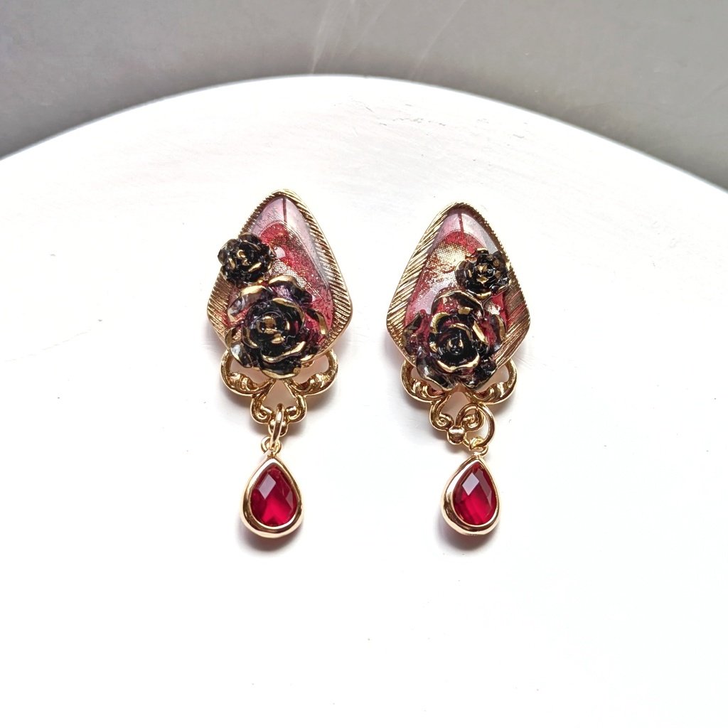 第五人格 騎士(紅の騎士) イメージイヤーアクセサリー