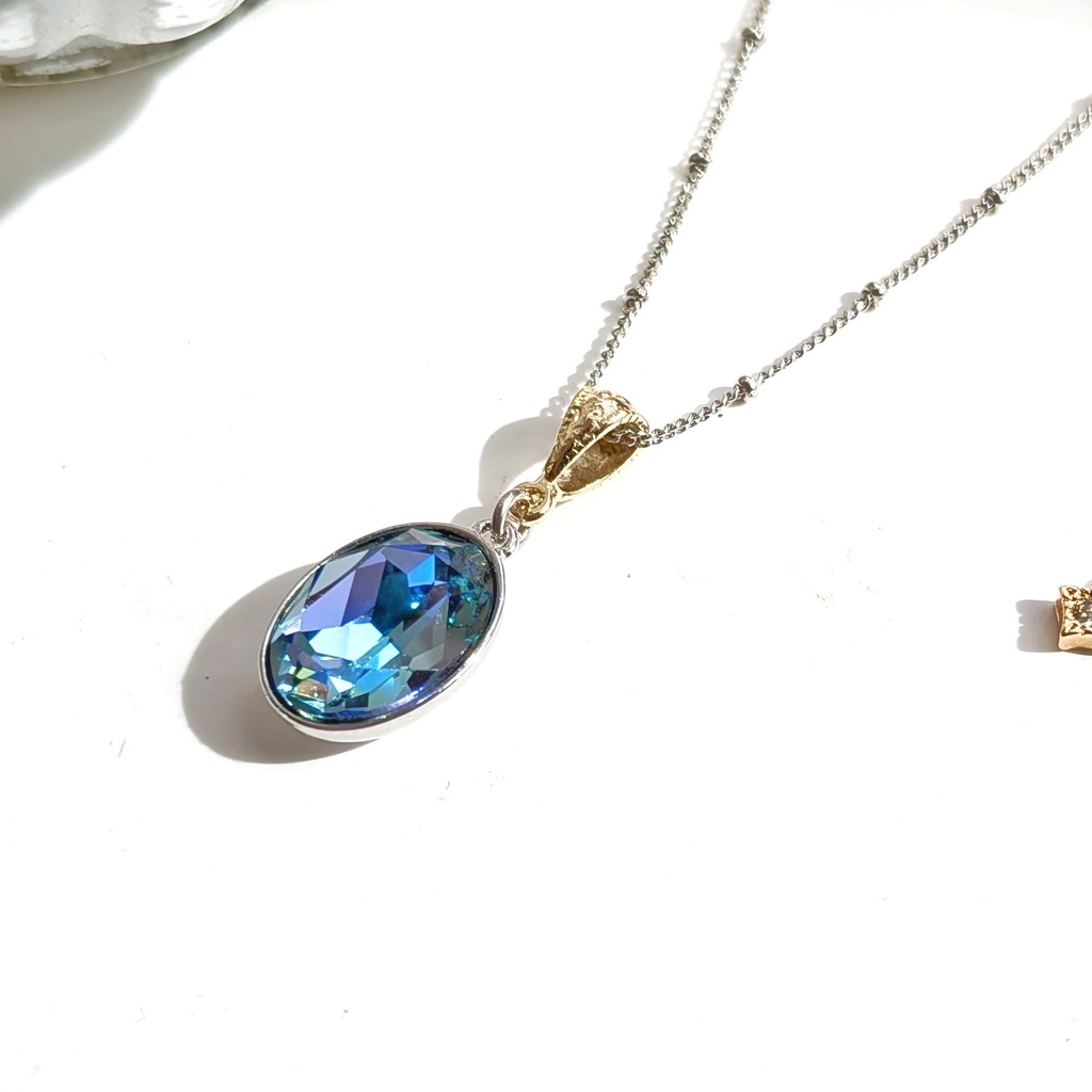 オリジナル グラデーションカラーのガラスネックレス