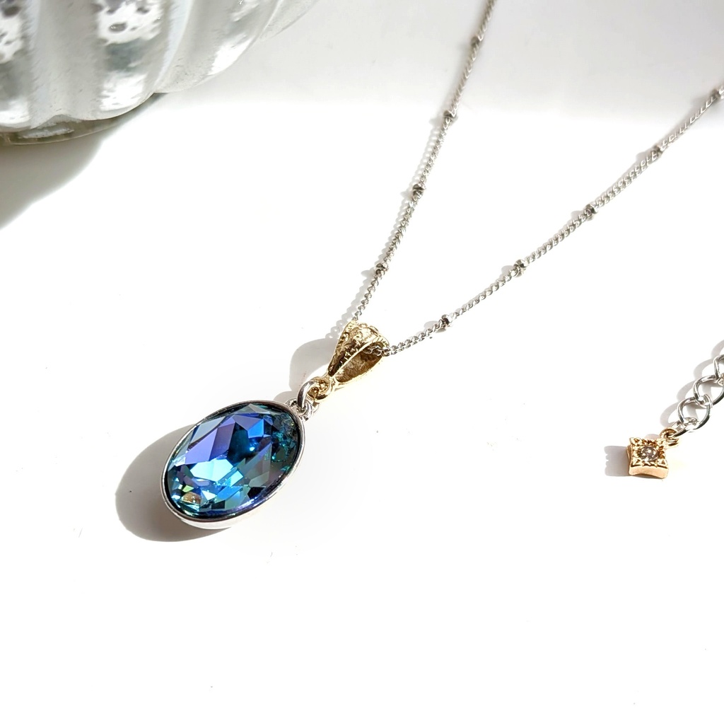 オリジナル  グラデーションカラーのガラスネックレス