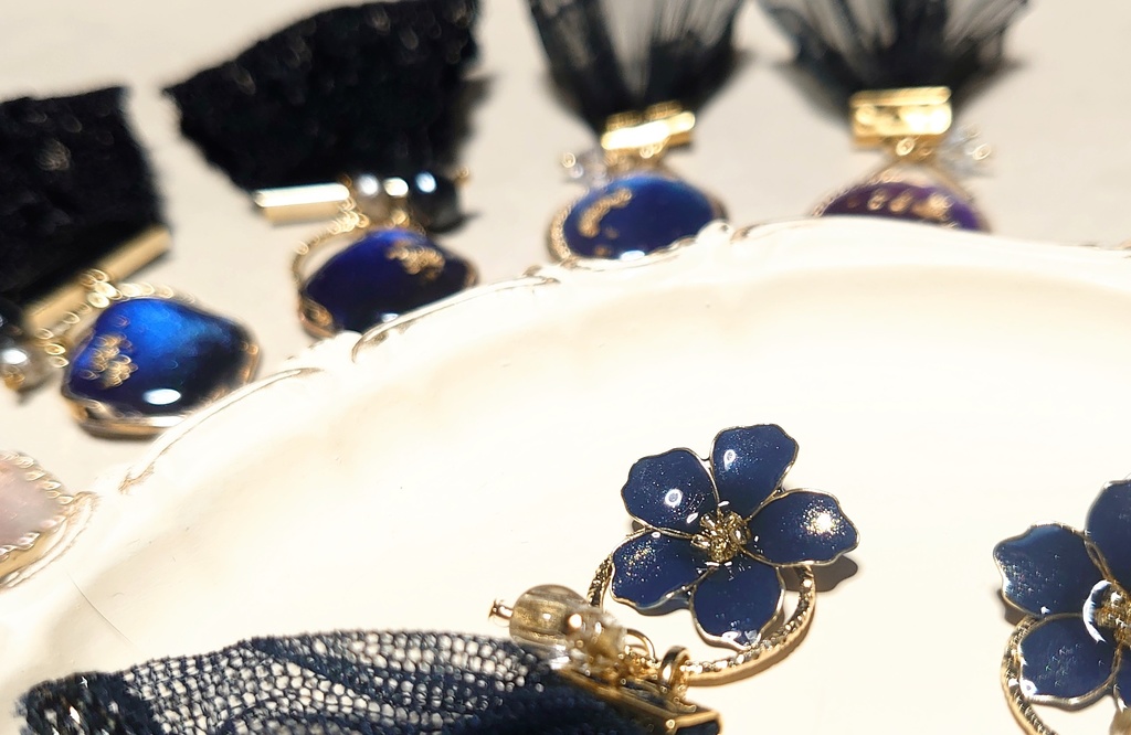 レースタッセルととリボンタッセルのピアス・イヤリング