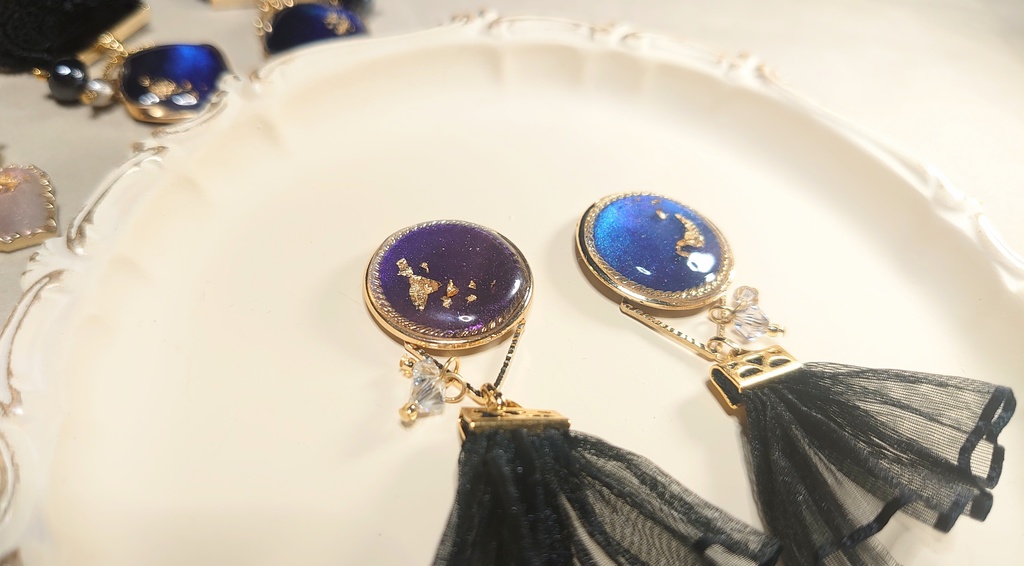 レースタッセルととリボンタッセルのピアス・イヤリング