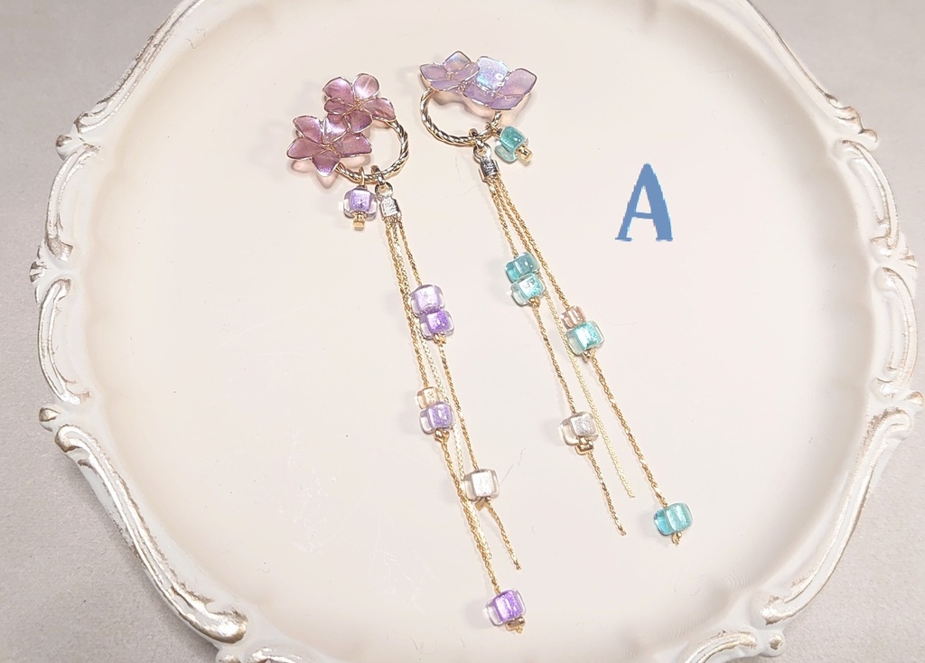 あじさいとすみれの耳飾り