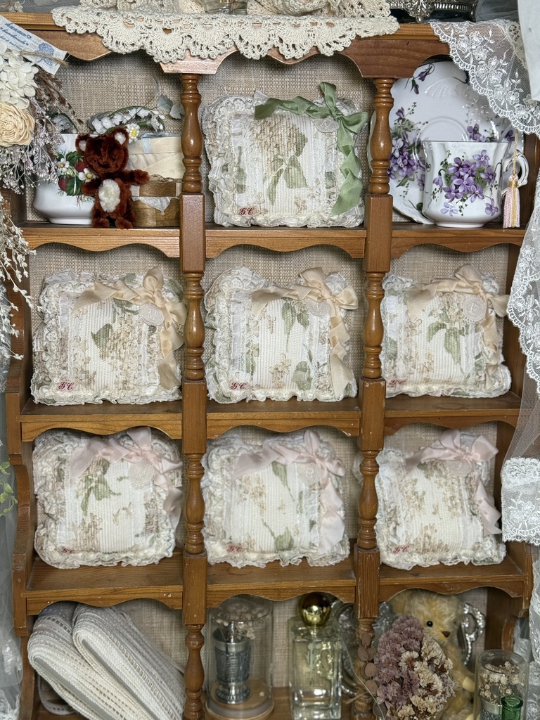 クッション【ライラック　ホワイト】1〜7