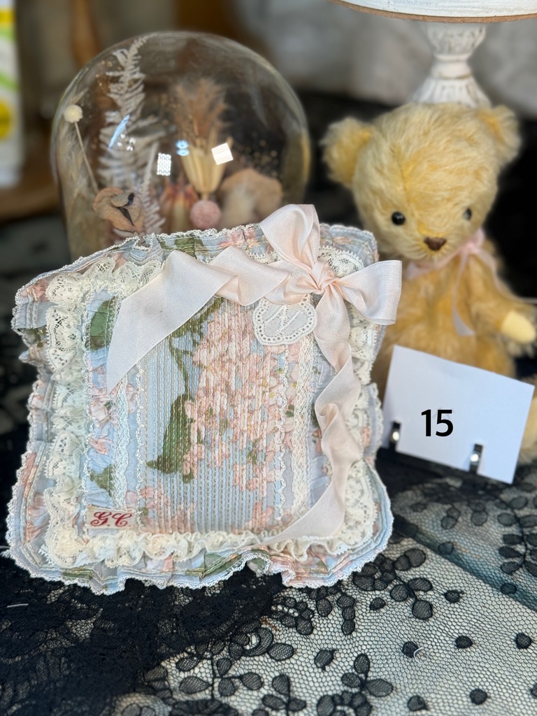 クッション【ライラック ブルー】8〜15