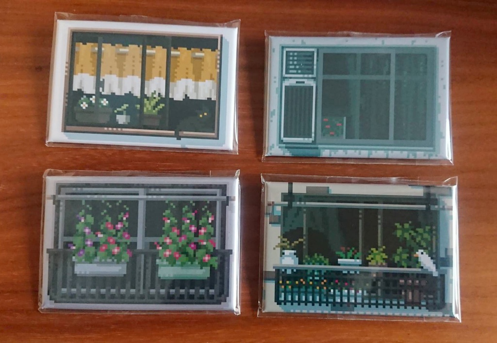 家の窓缶バッチ