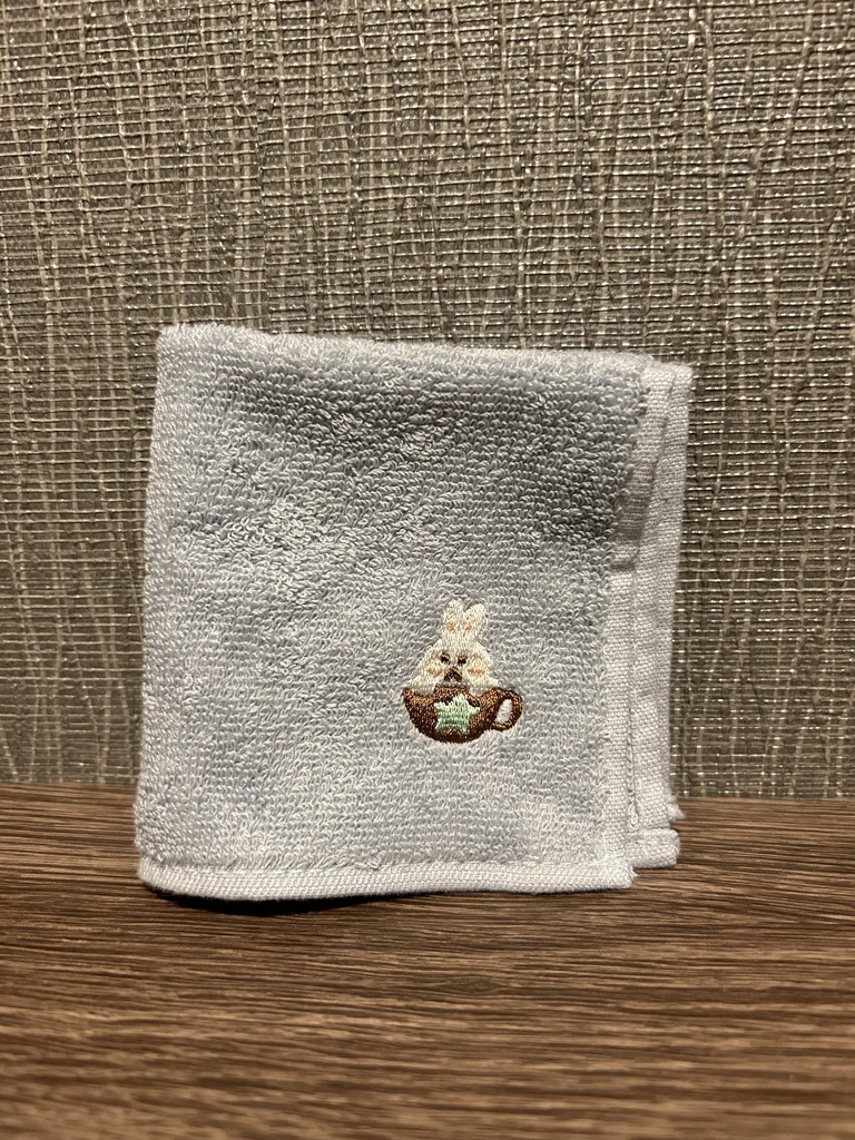 今、手を拭くタオル（ブルーグレー）