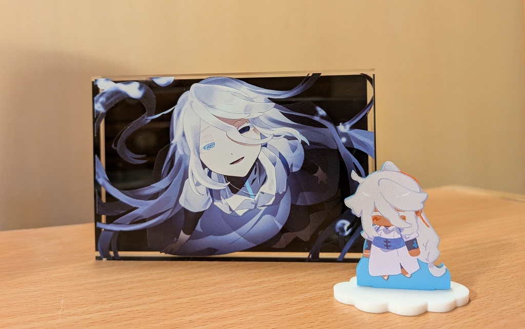 凪皐のアクリルブロックとアクリルスタンド