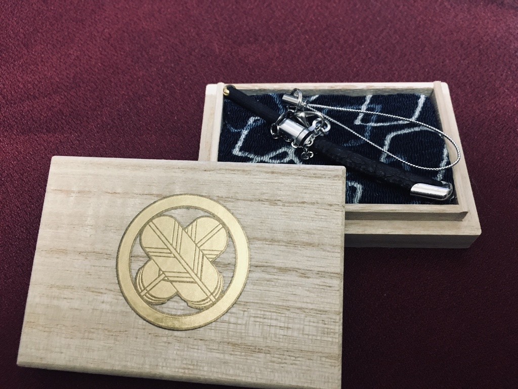 手作り刀ストラップ「参」(箱付き)