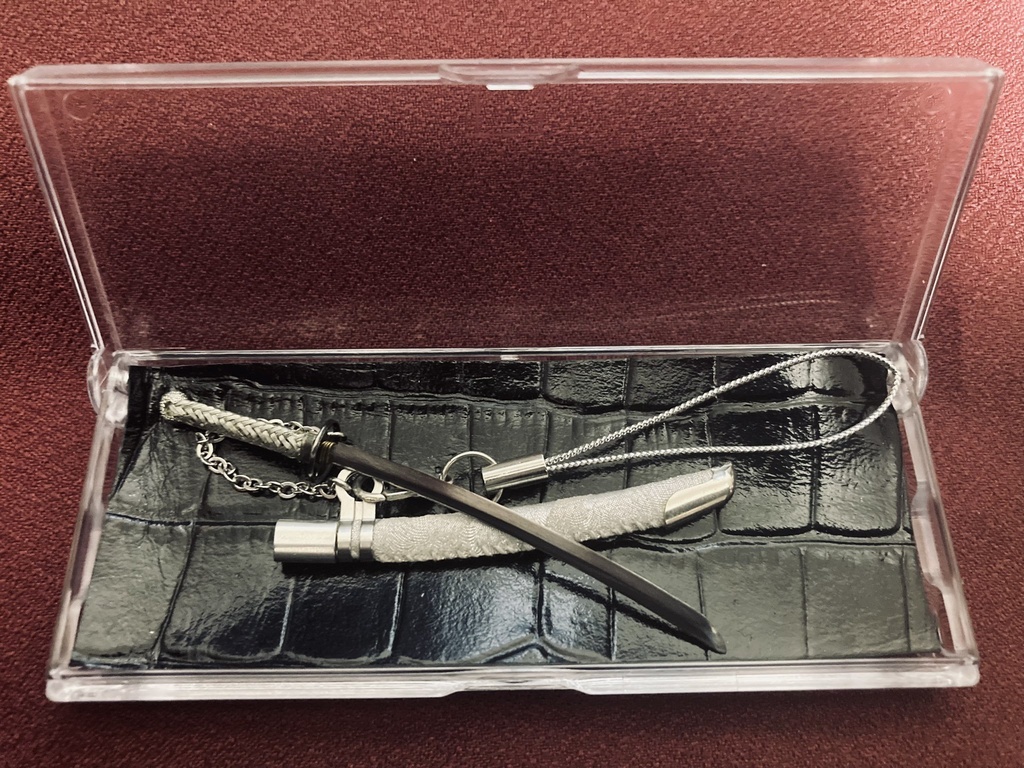 手作り日本刀ストラップ「淡雪」