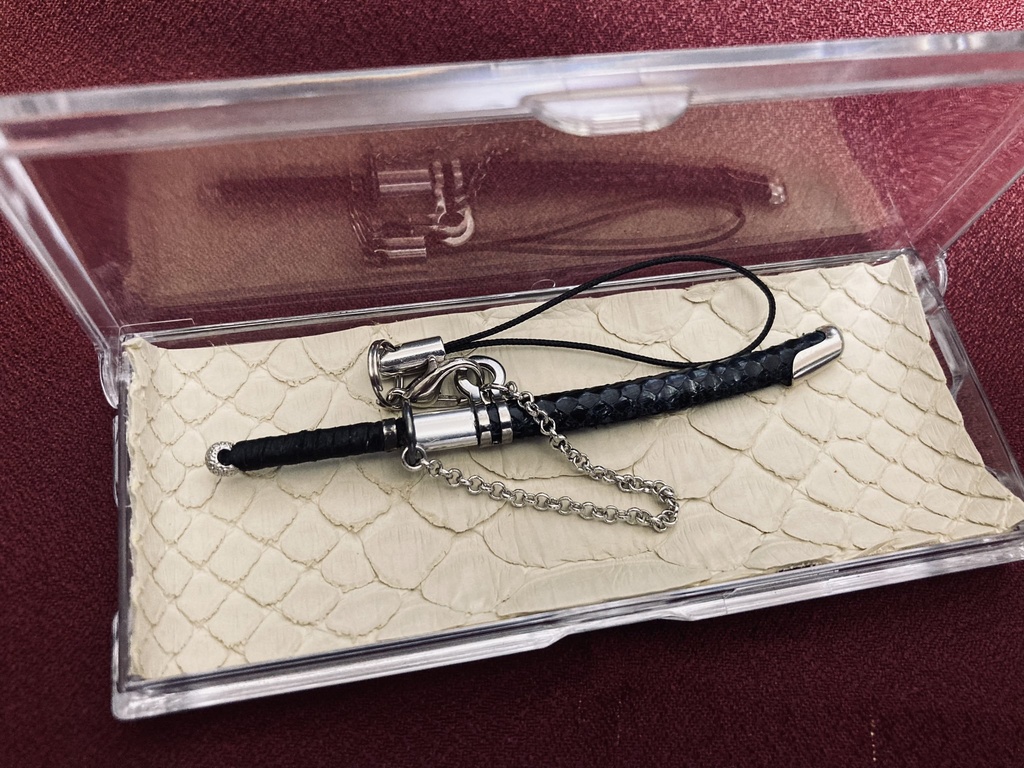 手作り日本刀ストラップ「鬼雨」