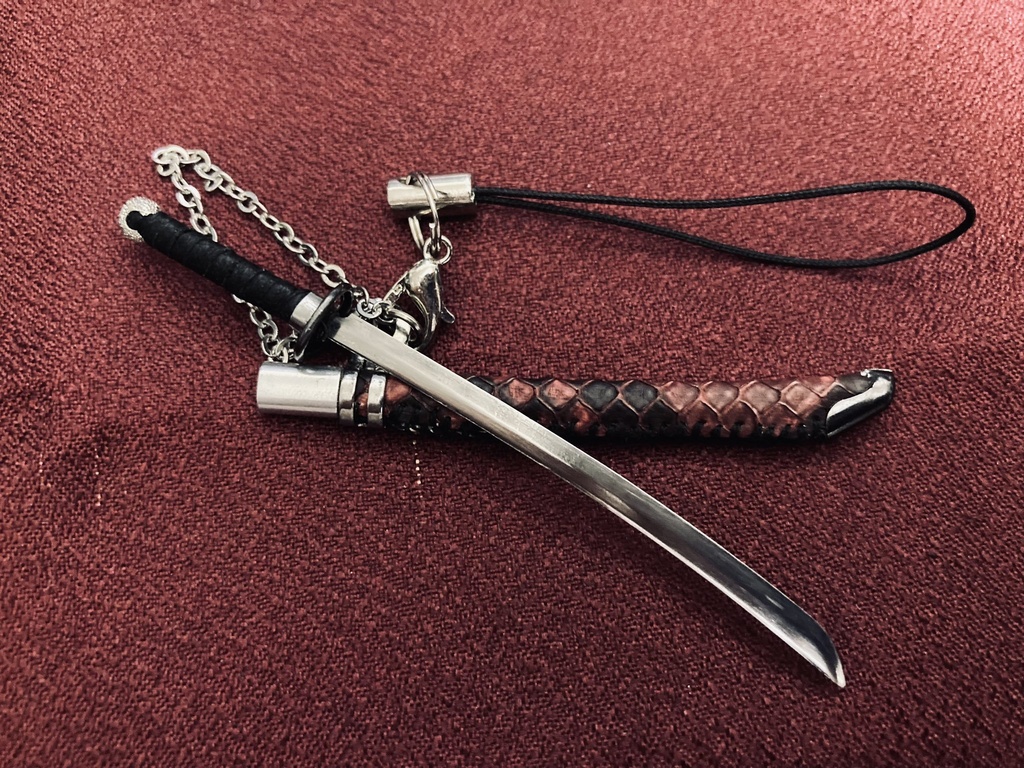 手作り日本刀ストラップ「緋炎」