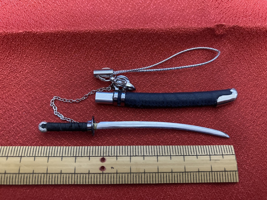 手作り日本刀ストラップ アザラシ革鞘(希少レザー)