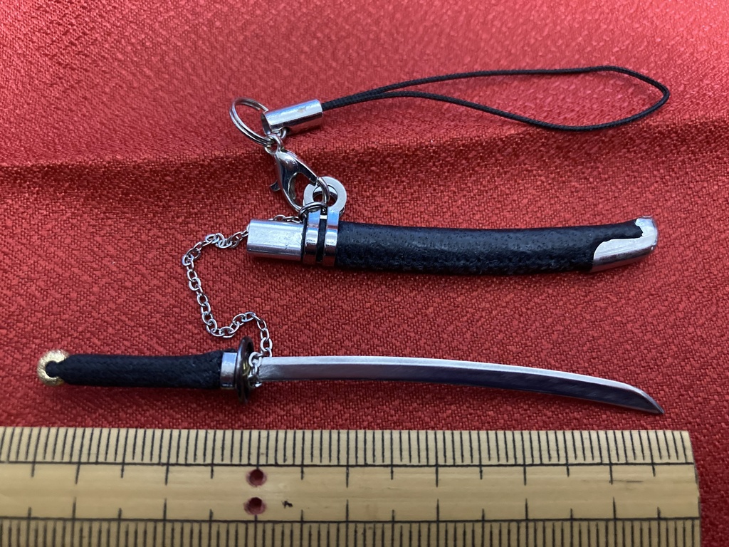 手作り日本刀ストラップ ラクダ革鞘(希少レザー)