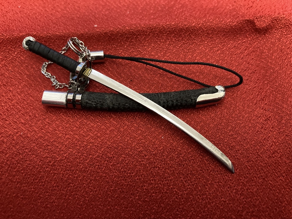 手作り日本刀ストラップ ゾウ革鞘(希少レザー)