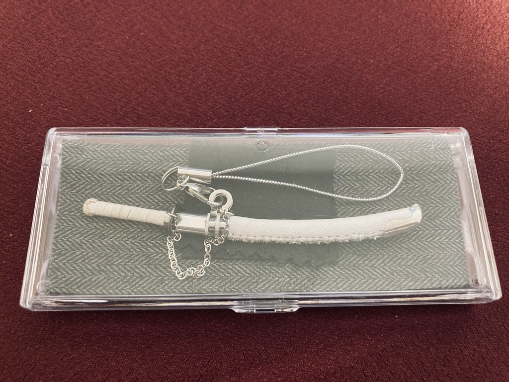 手作り日本刀ストラップ 白牛革鞘