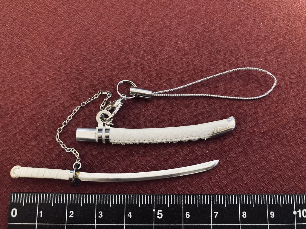 手作り日本刀ストラップ 白牛革鞘