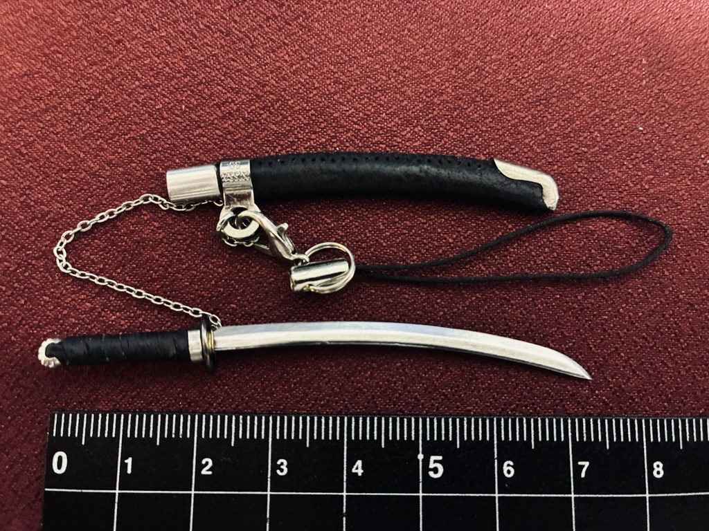 手作り日本刀ストラップ 黒鮫革鞘