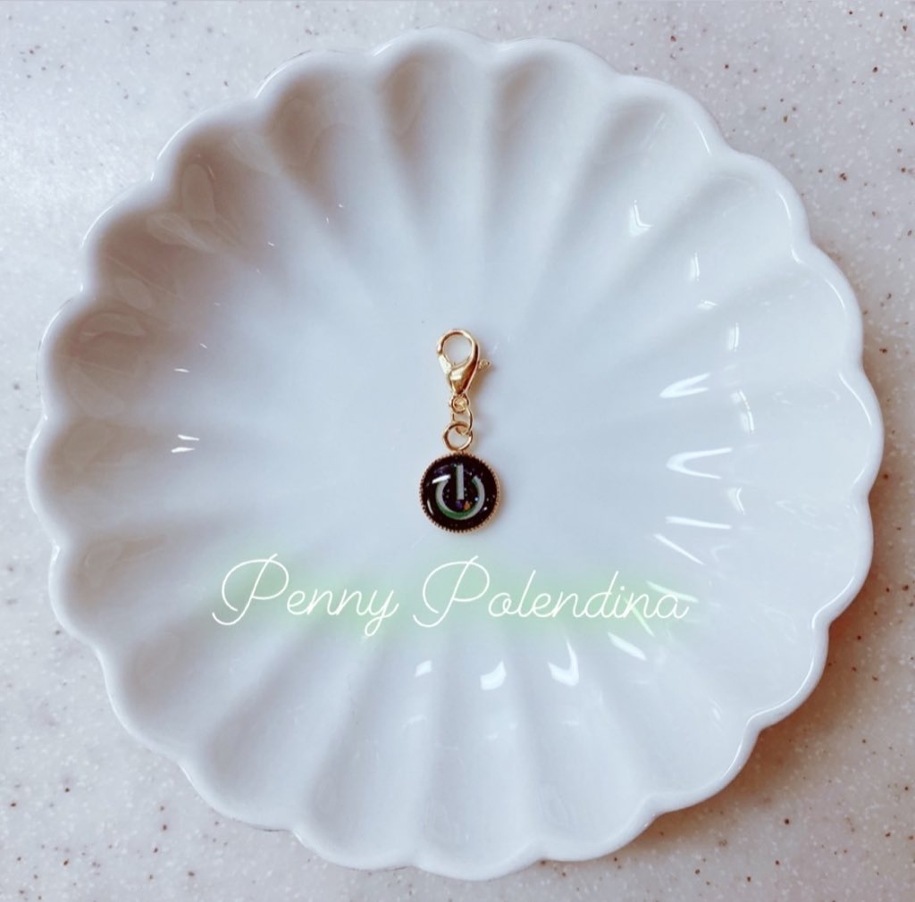 ペニーのチャーム