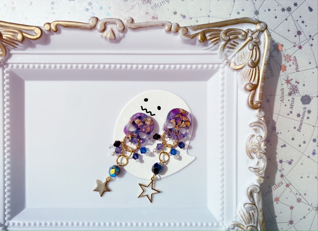 冥界のお花のピアス