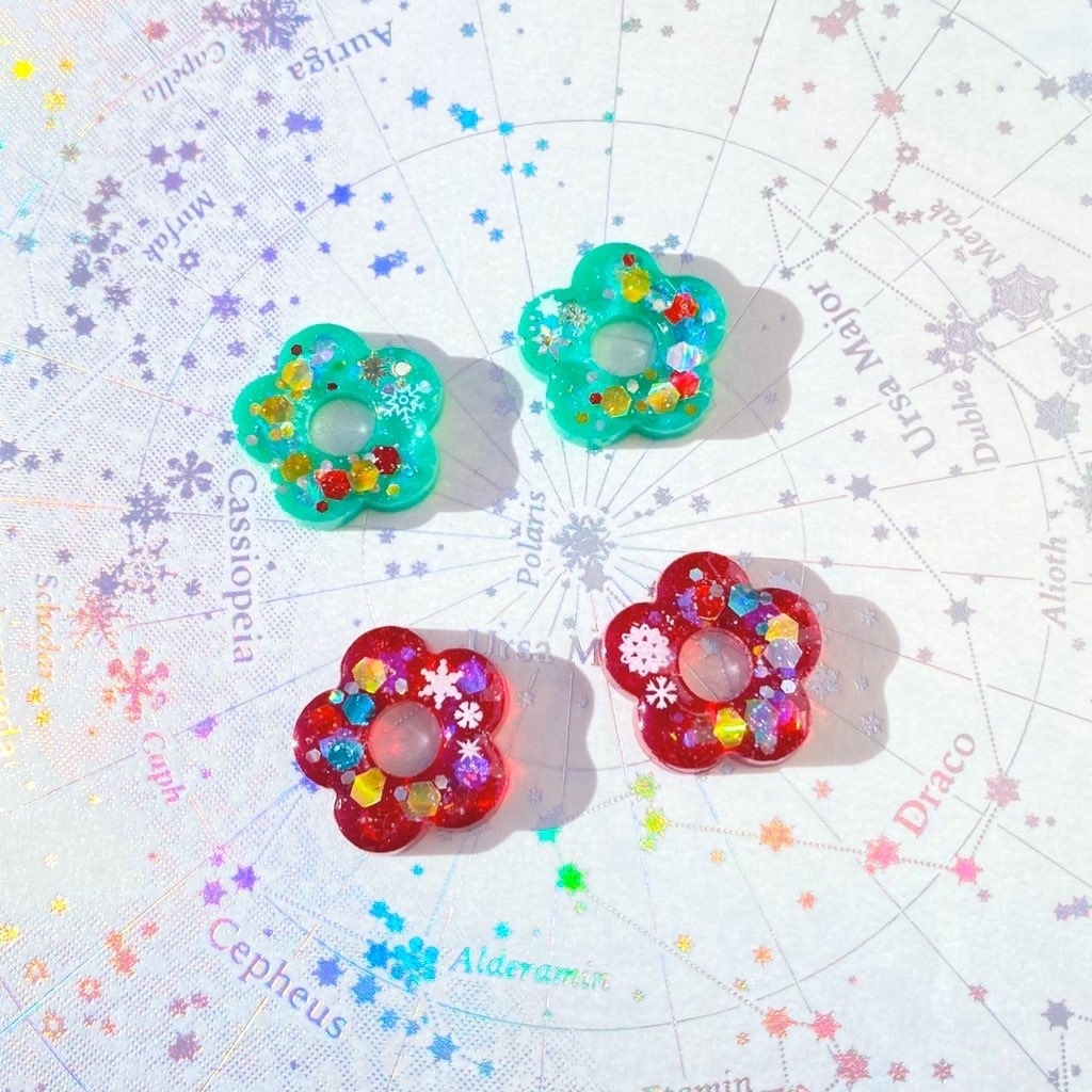 クリスマスリースの耳飾り